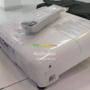 Epson Projector Model name:  EB-S41    Has bag and Remote Hardware interface: VGA, USB, H in Ethiopia
